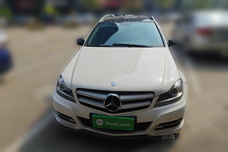 Used Mercedes-Benz C-Class 2011 C 200 Fashion Travel Edition
