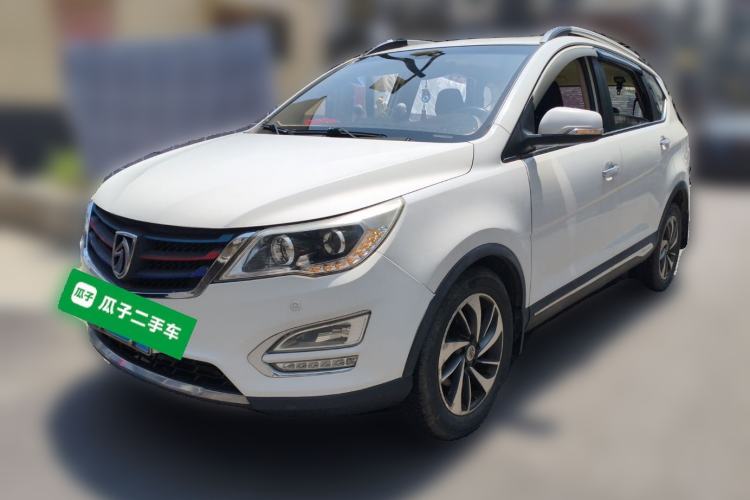 Used Baojun 560 2015 1.8L manual luxury version