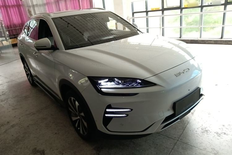 Used BYD Song PLUS New Energy 2024 Honor Edition EV 605km Flagship PLUS Front Right 45 Deg