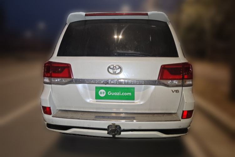 Used Toyota Land Cruiser 2014 4.0L Automatic Parallel Import Version 5 Seats
