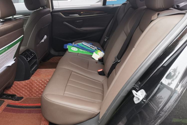 Used BMW 5 Series 2019 525Li Luxury Package
