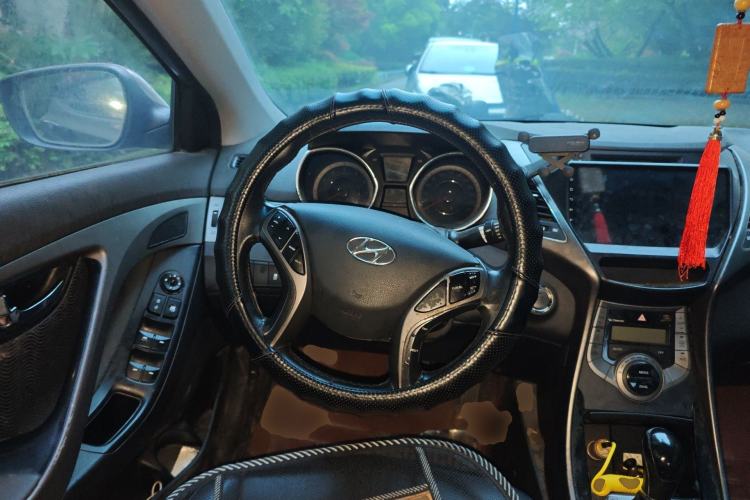 Used Hyundai Elantra (5th Generation / Langdong) 2013 1.6L Automatic Luxury Model Steering Wheel