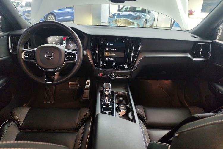 Used Volvo S60 2022 B4 Zhiyuan Sport Edition