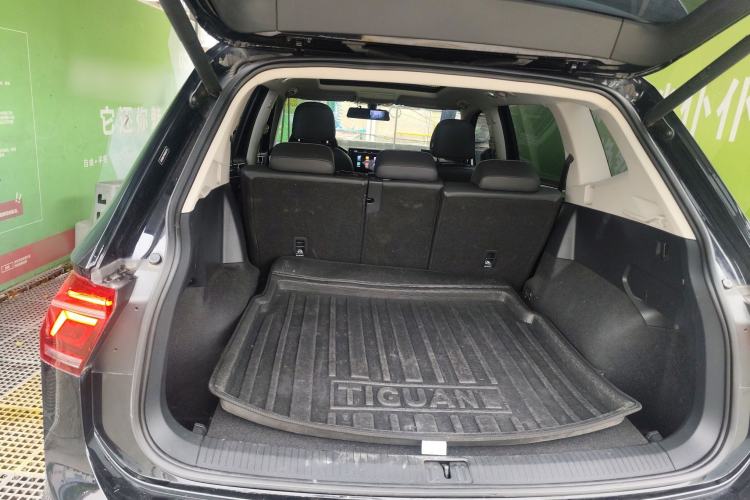 Used Volkswagen Tiguan L 2022 330TSI Automatic Two-Wheel Drive R-Line Enhanced Edition
