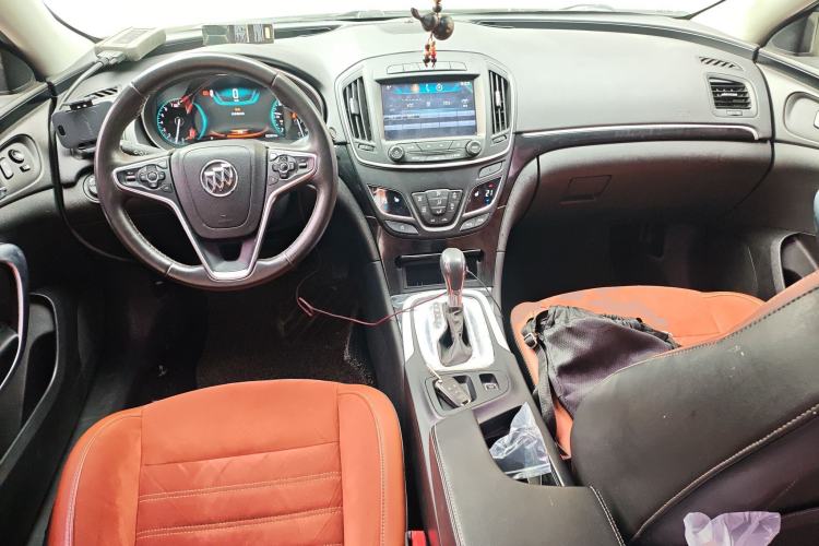 Used Buick Regal 2015 1.6T Elite Tech Model Center Console
