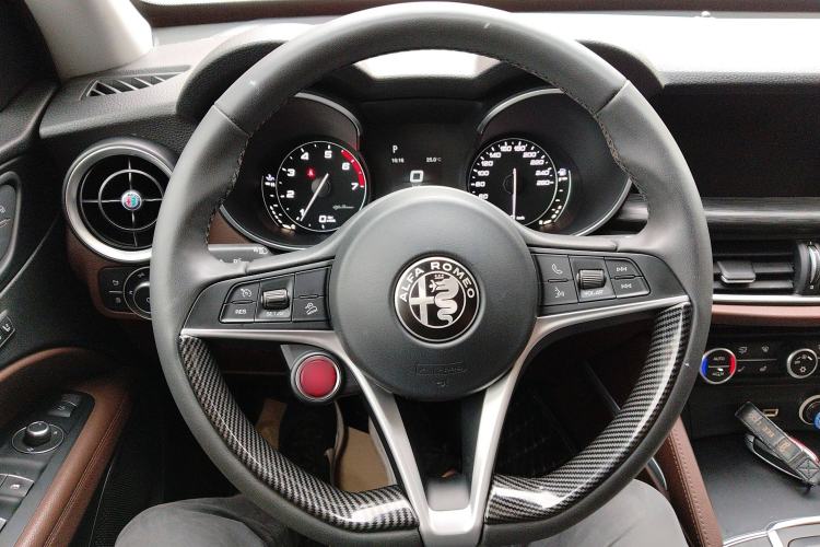 Used Alfa Romeo Stelvio 2017 2.0T 200HP Elite Edition
