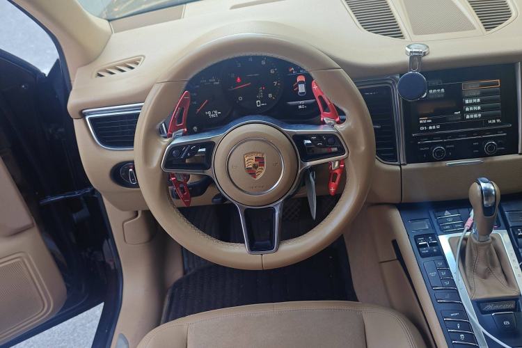 Used Porsche Macan 2014 Macan 2.0T
