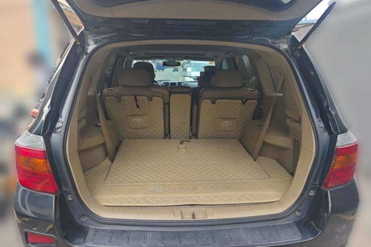 Used Toyota Highlander 2009 2.7L Two-Wheel Drive 7-Seater Luxury Edition
