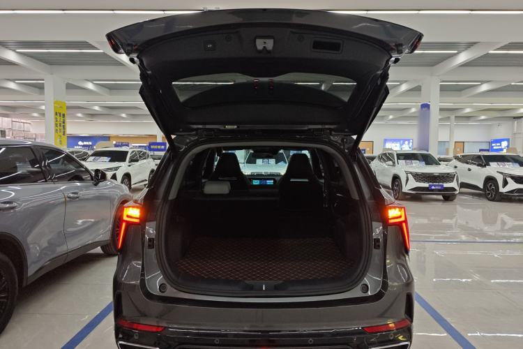 Used Changan CS75 PLUS 2024 3rd Generation Champion Edition 1.5T Intelligent Drive Dynamic Model
