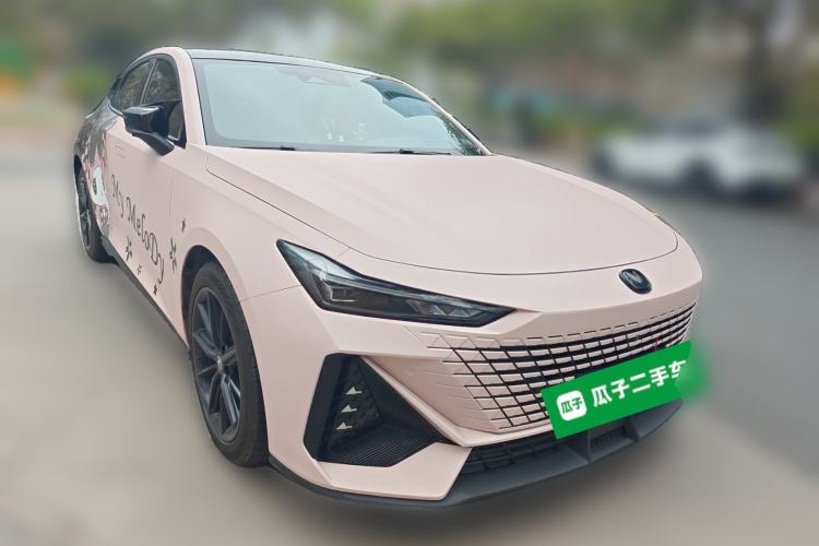 Used CHANGAN UNI-V 2023 1.5T Prestige Model
