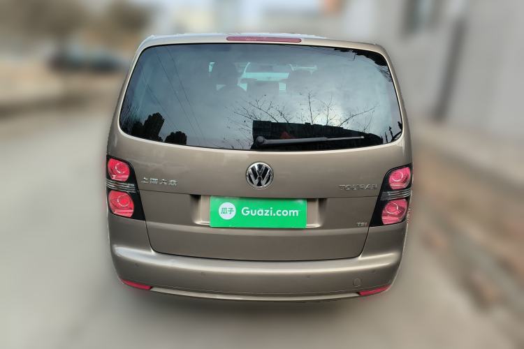 Used Volkswagen Touran 2015 1.4T Manual Fashion Edition 5-Seater