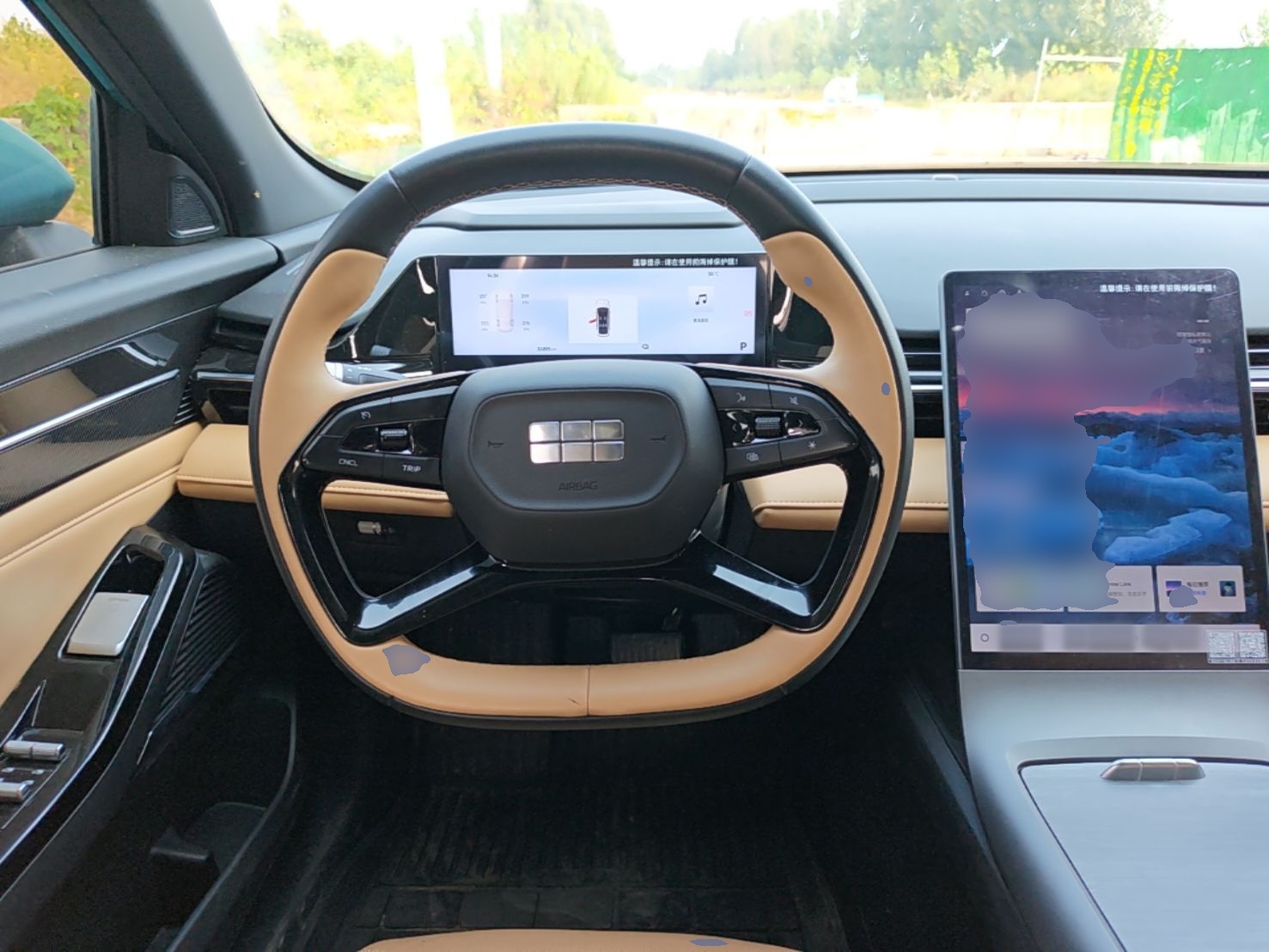 Geely Galaxy L6 2023 125km MAX — снимка 13