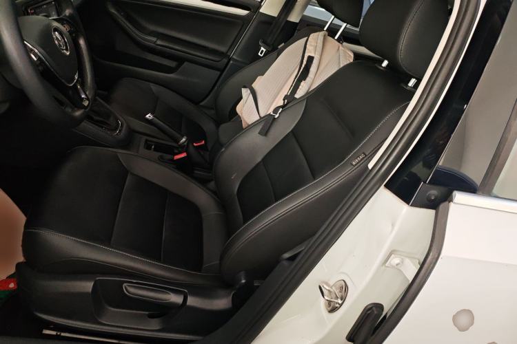 Used Volkswagen Sagitar 2017 230TSI Automatic Comfort Version Left Front Seat