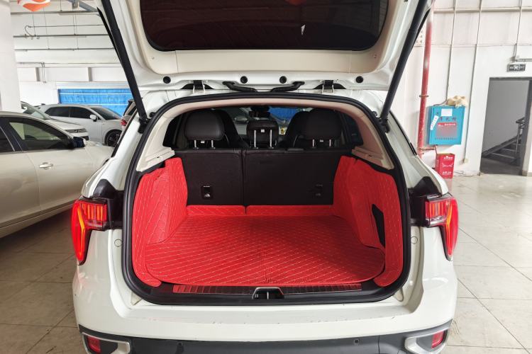 Used Lynk & Co 01 2017 2.0T Two-Wheel Drive Pro Edition Trunk