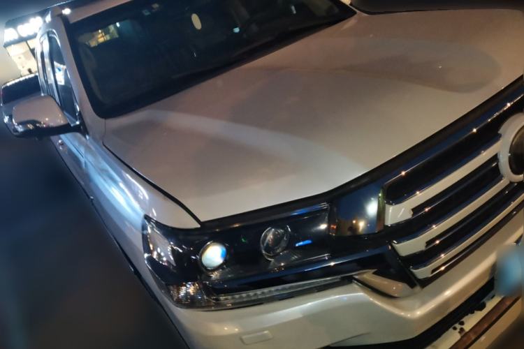 Used Toyota Land Cruiser 2015 4.0L V6 Middle East Limited Edition