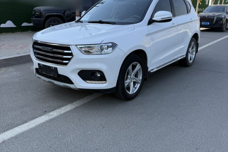 Used Haval H2 2018 Chuanxiang Edition Blue Badge 1.5T Manual Two-Wheel Drive Fashionable Model
