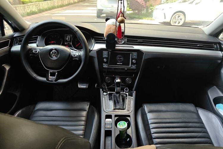 Used Volkswagen Magotan 2018 330TSI DSG Advanced Model
