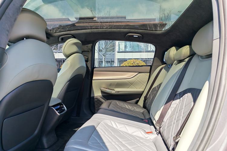 Used CHANGAN NEVO A07 2024 All-Electric "True Fragrance" Edition 710 Flagship Model Interior 10