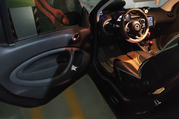 Used smart fortwo 2019 0.9T 66kW Hardtop Wind Power Edition China VI Driver Seat