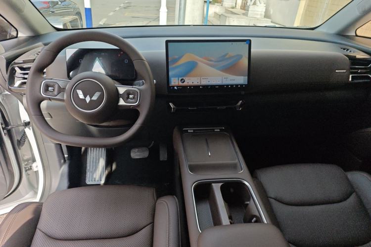 Used Wuling Wuling Starlight 730 2025 Model Pure Electric 500km Luxury Edition
