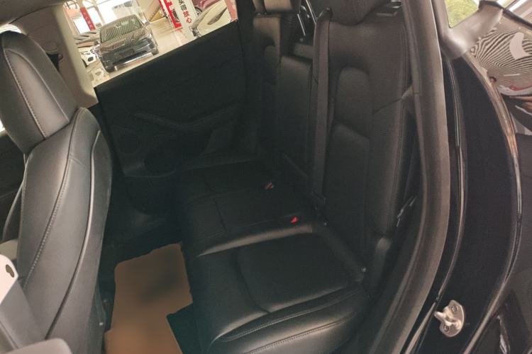 Used Tesla Model Y 2022 Long-Range All-Wheel-Drive Version