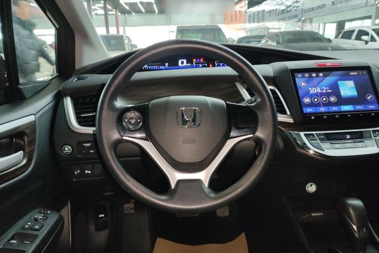 Used Honda Jade 2017 1.8L automatic Comfort version 5 seats