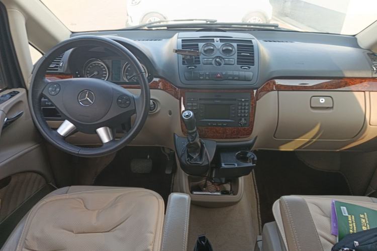 Used Mercedes-Benz Viano 2013 3.0L Comfort Edition