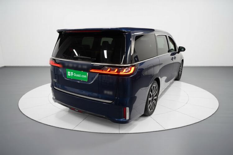 Used VOYAH Dream 2025 EV Four-Wheel Drive Flagship Kunpeng Edition Rear Right 45 Deg