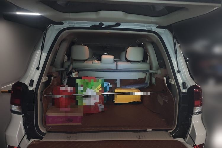 Used Toyota Land Cruiser 2018 4.0 Iron-Wheel Refrigerator Basic Electric Base Version—Middle East