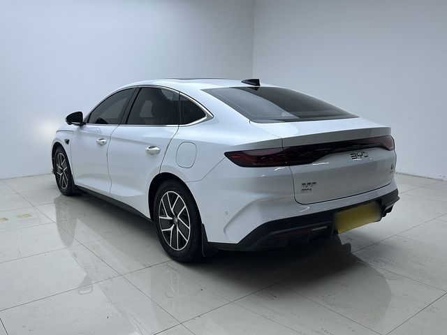 BYD Qin L 2025 DM-i Smart Drive 80KM Superior Model — снимка 6
