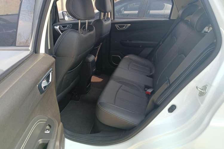 Used Geely Auto Vision X3 2019 Upgraded Model 1.5L CVT Elite Version Interior 4