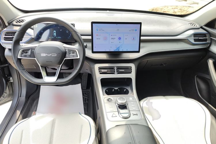 Used BYD Destroyer 05 2024 HONOR Edition DM-i 55KM Luxury Model Center Console