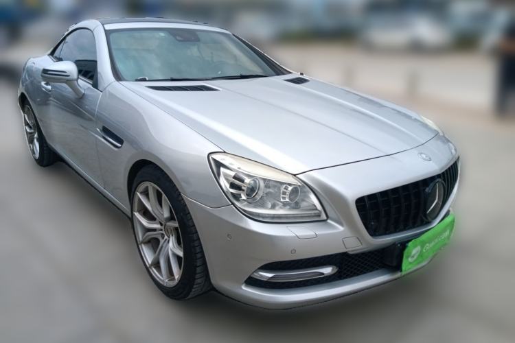 Used Mercedes-Benz SLK-Class 2011 SLK 200 Fashion Model Front Right 45 Deg