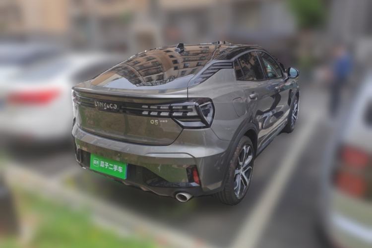 Used Lynk & Co 05 2020 2.0TD Four-Wheel Drive HypeHalo Rear Right 45 Deg