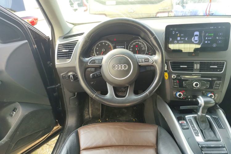Used Audi Q5 2016 40 TFSI Technology Edition Steering Wheel