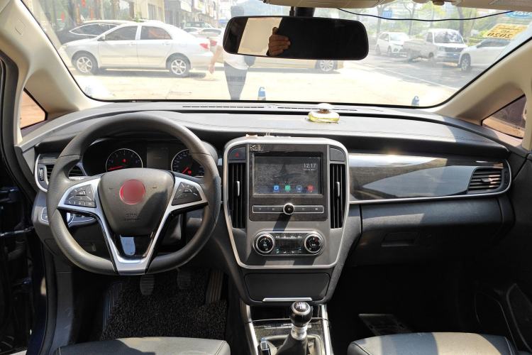 Used BYD Song MAX 2017 1.5T Manual Smart Connect Luxury 7-Seater