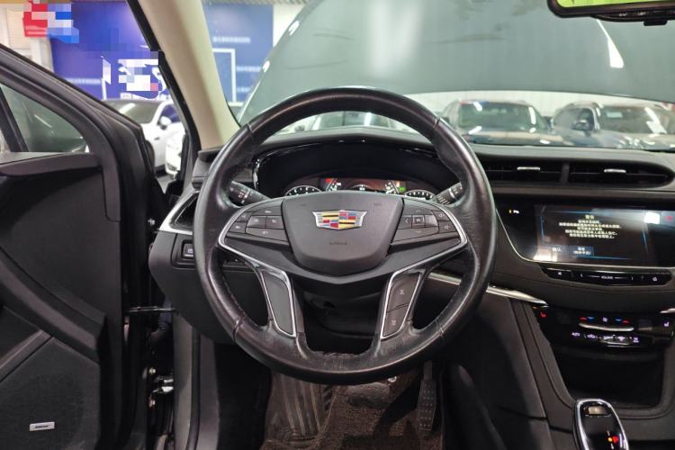 Used Cadillac XT5 2018 25T Luxury Model