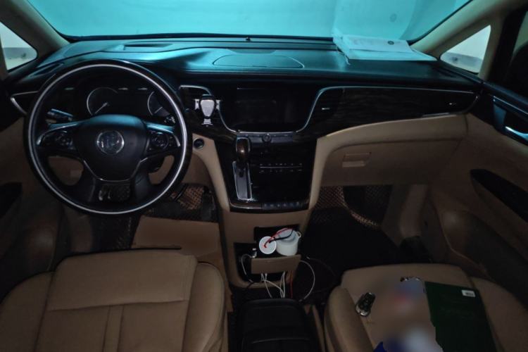 Used Buick GL8 2017 ES 28T Flagship Model China V Standard Center Console