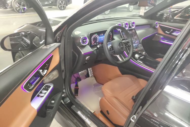 Used Mercedes-Benz GLC 2024 Facelifted GLC 260 L 4MATIC Luxury Version 5 Seats