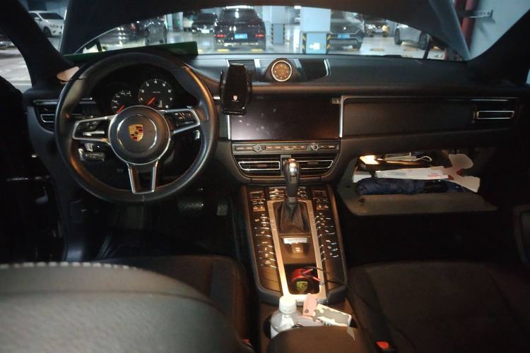 Used Porsche Macan 2020 Macan 2.0T Center Console