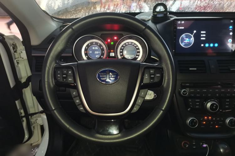 Used Bestune X80 2015 1.8T Automatic Luxury Model
