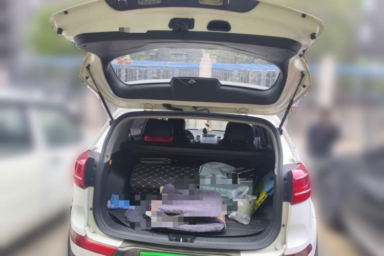 Used Kia Sportage R 2014 2.0L Automatic Two-Wheel Drive GLS Trim
