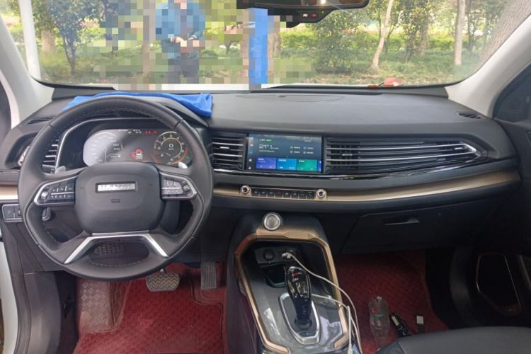 Used Haval H6 2020 1.5 GDIT Automatic Platinum Luxury Edition Center Console