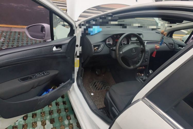 Used Peugeot 308 2014 Enjoy Edition Classic 1.6L Manual YouShang Model Driver Seat