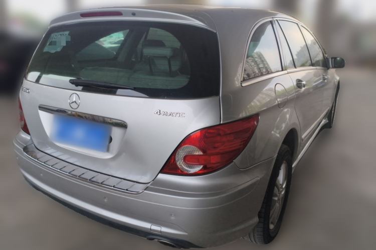 Used Mercedes-Benz R-Class 2010 R 350 L 4MATIC Grand Edition Rear Right 45 Deg