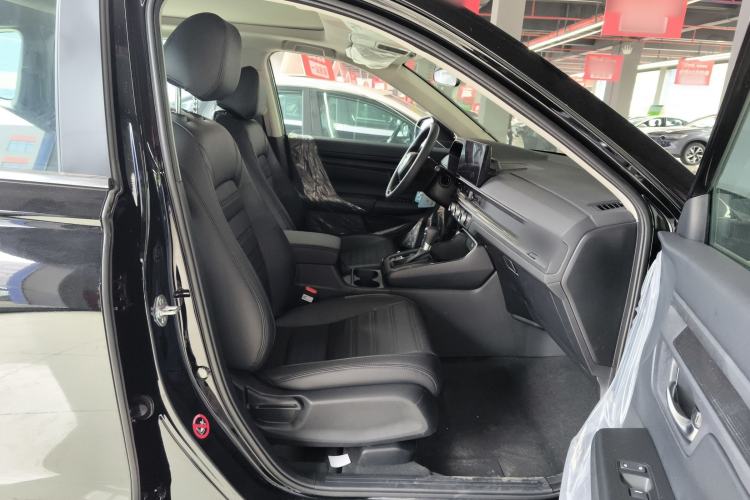 Used Honda CR-V 2026 Model—Global 30-Year Glory Edition 240TURBO Two-Wheel-Drive Dynamic Version Right Front Seat