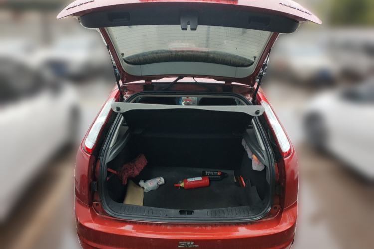 Used Ford Focus 2013 Hatchback Classic 1.8L Manual Base Model