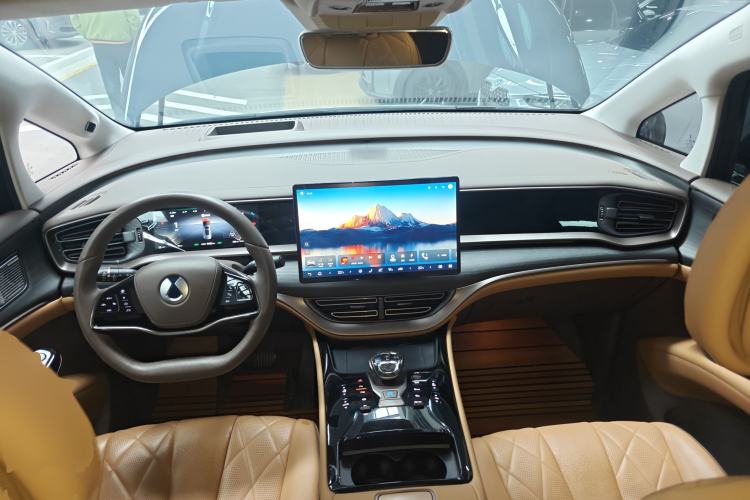 Used Denza D9 2022 DM-i 970 Four-Wheel Drive Flagship Model