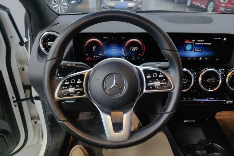 Used Mercedes-Benz B-Class 2021 B 180 Fashion Model Steering Wheel