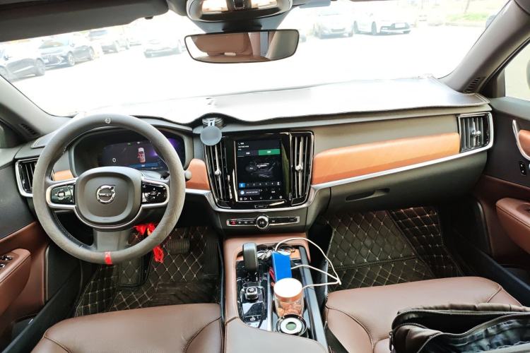 Used Volvo S90 2025 B5 Zhiyi Luxury Edition Center Console